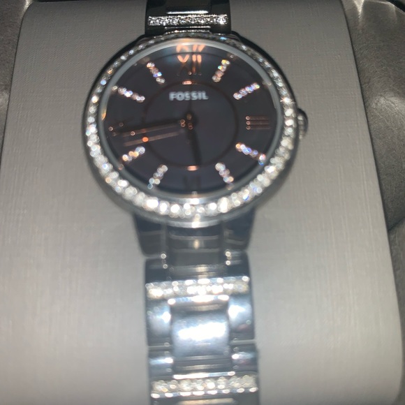 women’s fossil watch - Picture 2 of 6